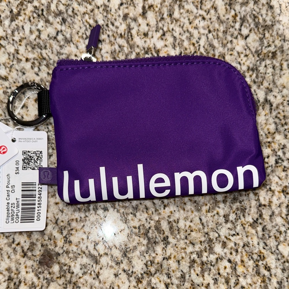Clippable Card Pouch